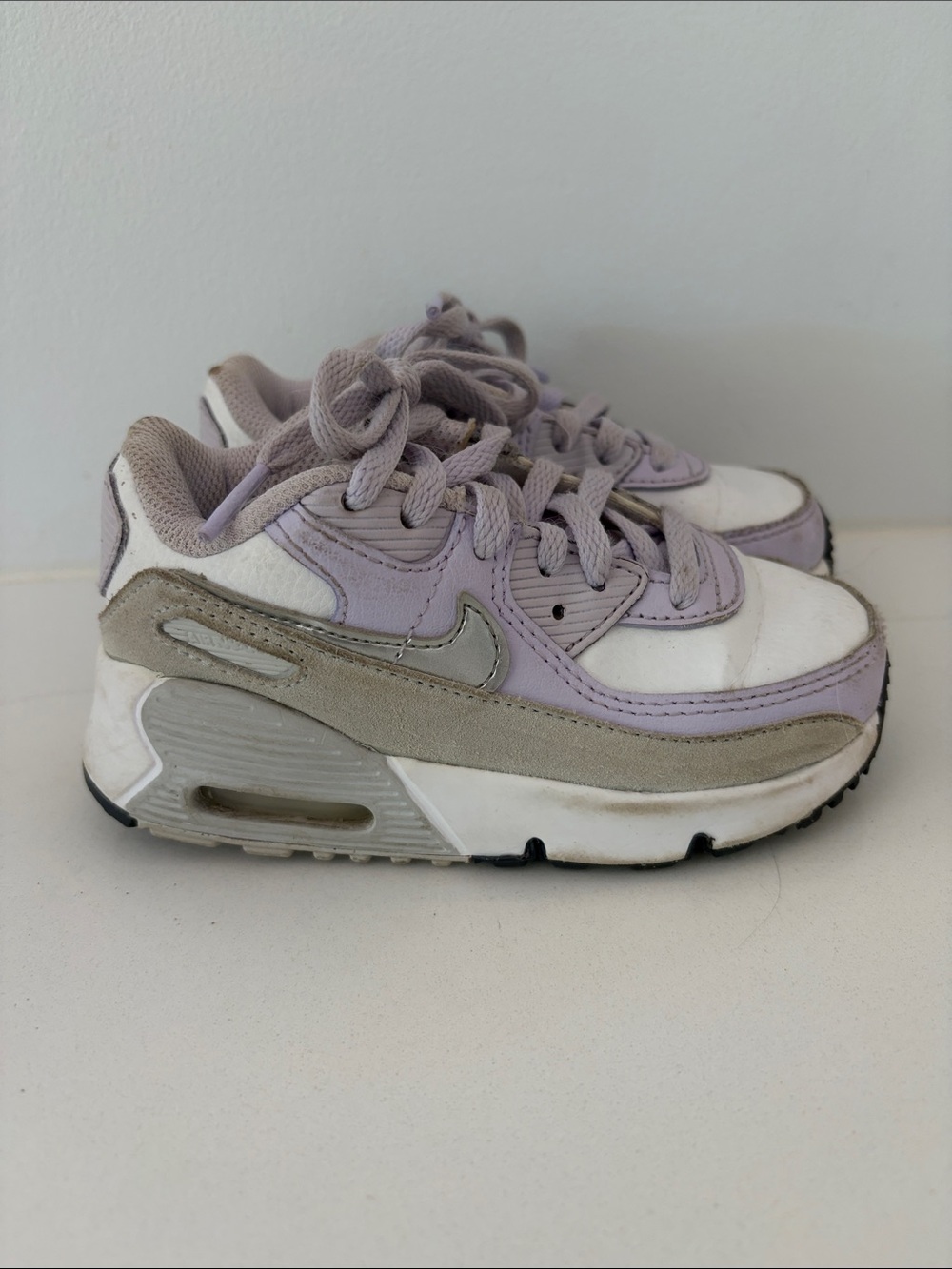 Nike Kids Lavender & White Air Max Sneakers